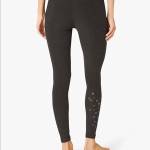 [New!] Hearts SoftShine High Waisted Midi Legging